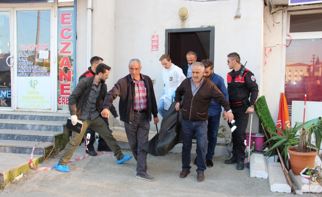 Iraklı koca, karısını öldürüp balkondan atladı