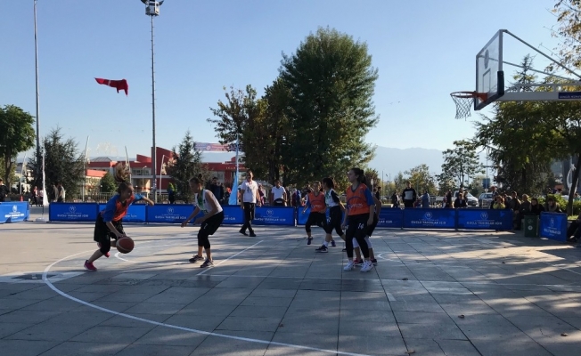 Sokak basketbolu büyük ilgi gördü