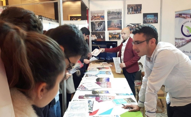 Düzce Üniversitesi Konya’da üniversite adaylarıyla buluştu