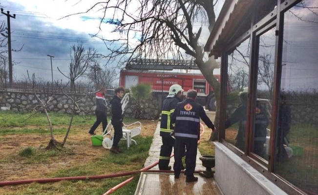 Akçakoca’da ev yangını korkuttu