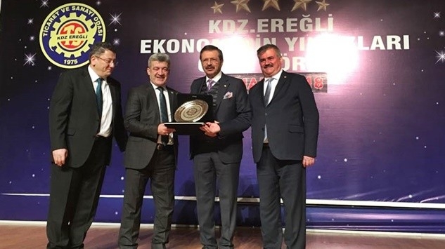 Başkan Yiğit, TOBB Başkanı Hisarcıklıoğlu’ndan plaket aldı
