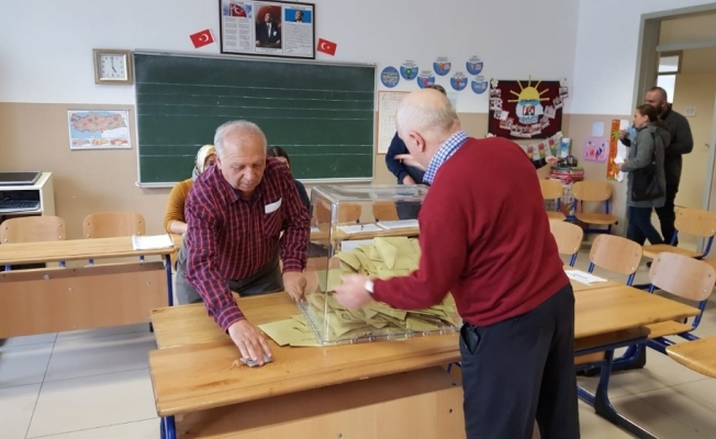 Düzce’de sandıklar kapandı oy saymaya geçildi