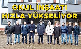 VALİ ASLAN OKUL İNŞAATINDA İNCELEMELERDE BULUNDU