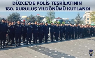 ANITPARK MEYDANI VE ŞEHİTLİKTE TÖREN DÜZENLENDİ